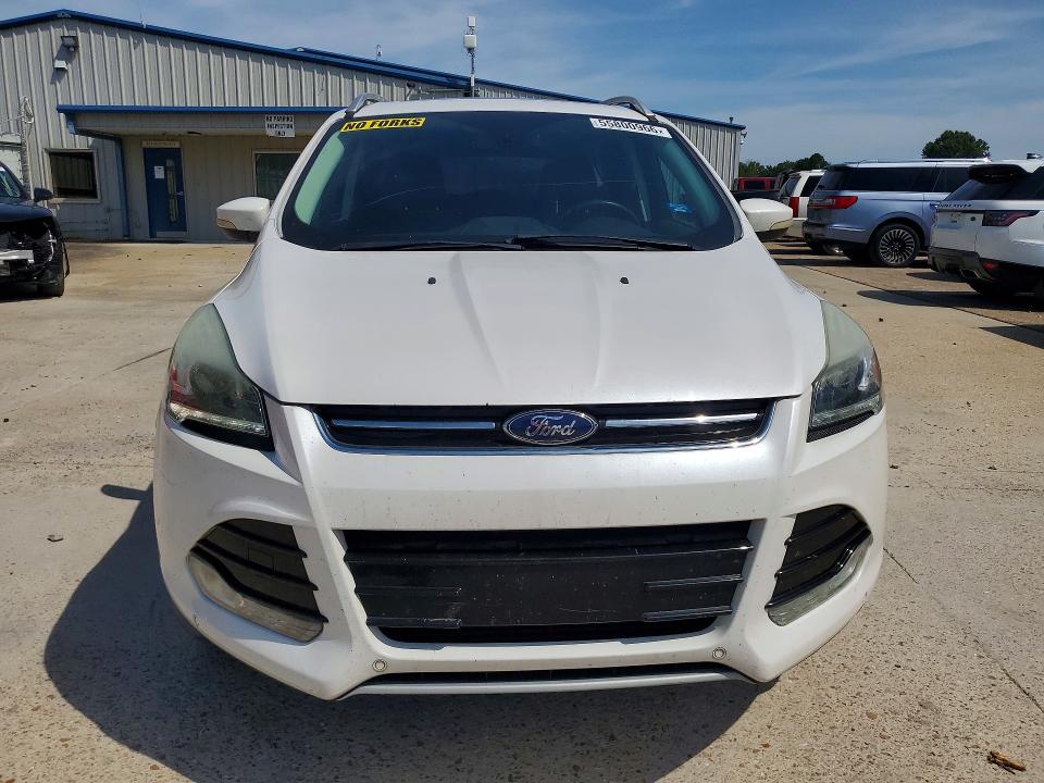 Продаж на аукціоні авто 2016 Ford Escape, vin: 1FMCU9J90GUA82975, номер лоту: 55800966