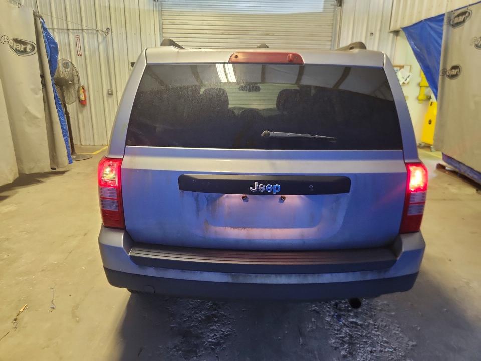 59264086 :رقم المزاد ، 1C4NJPBB8HD117839 vin ، 2017 Jeep Patriot مزاد بيع