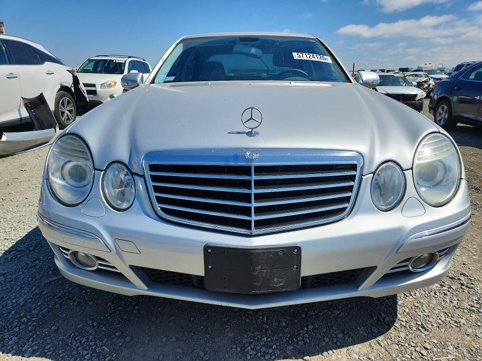 57124126 :رقم المزاد ، WDBUF72X97B036673 vin ، 2007 Mercedes-benz E مزاد بيع