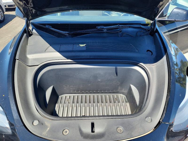 55674156 :رقم المزاد ، 5YJYGDEE3MF196078 vin ، 2021 Tesla Model Y مزاد بيع
