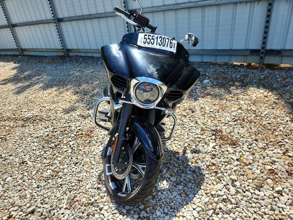 55513076 :رقم المزاد ، JKBVNRJ1XBA002473 vin ، 2011 Kawasaki Vn1700 مزاد بيع