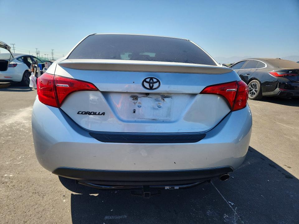 Продажа на аукционе авто 2017 Toyota Corolla, vin: 5YFBURHE6HP677900, номер лота: 56285936