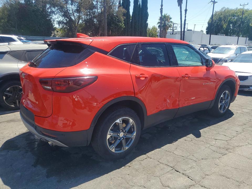 Продаж на аукціоні авто 2025 Chevrolet Blazer, vin: 3GNKBCR48SS188506, номер лоту: 57939156