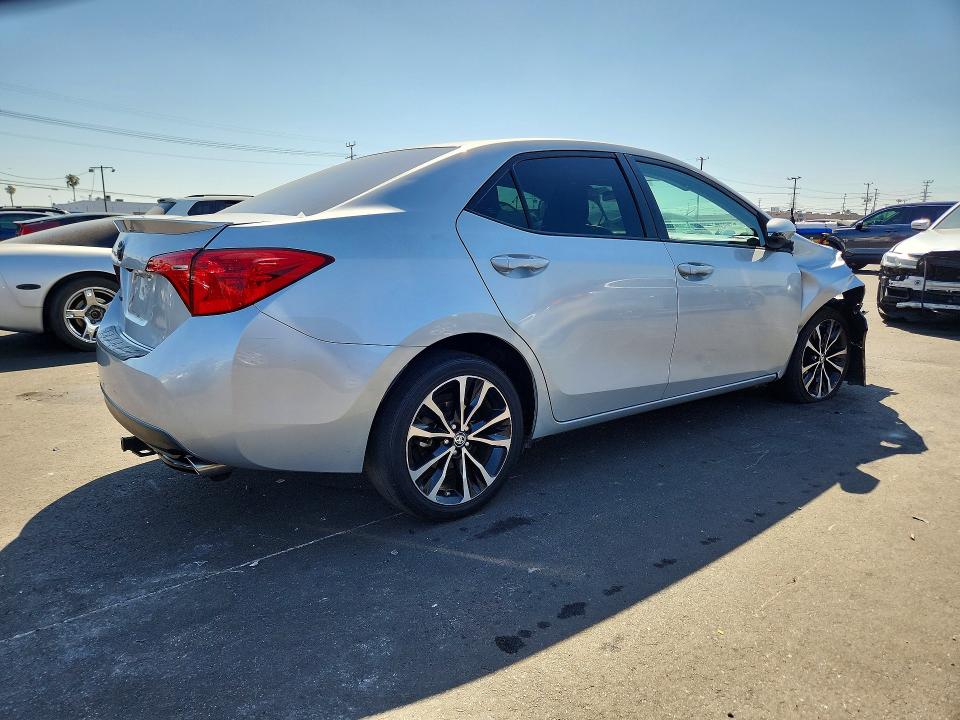 Продажа на аукционе авто 2017 Toyota Corolla, vin: 5YFBURHE6HP677900, номер лота: 56285936