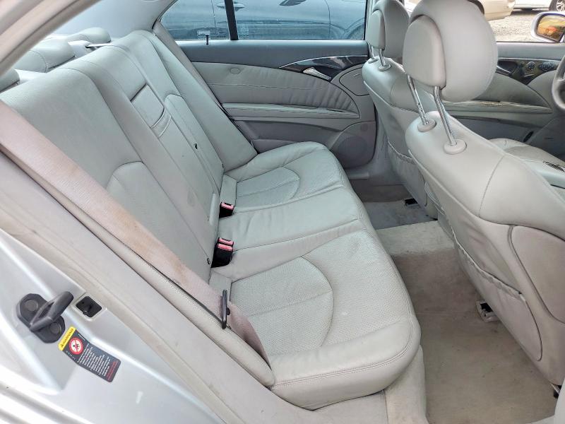 2004 Mercedes-benz E მანქანა იყიდება აუქციონზე, vin: WDBUF65J44A500553, აუქციონის ნომერი: 56461726