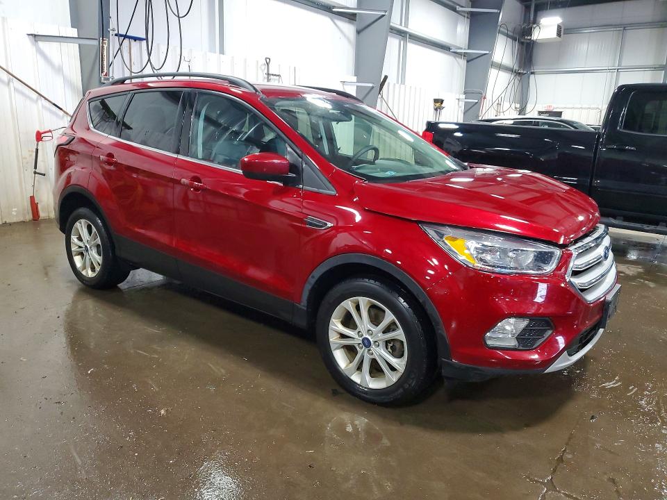 2018 Ford Escape მანქანა იყიდება აუქციონზე, vin: 1FMCU9GD7JUD21697, აუქციონის ნომერი: 58246476