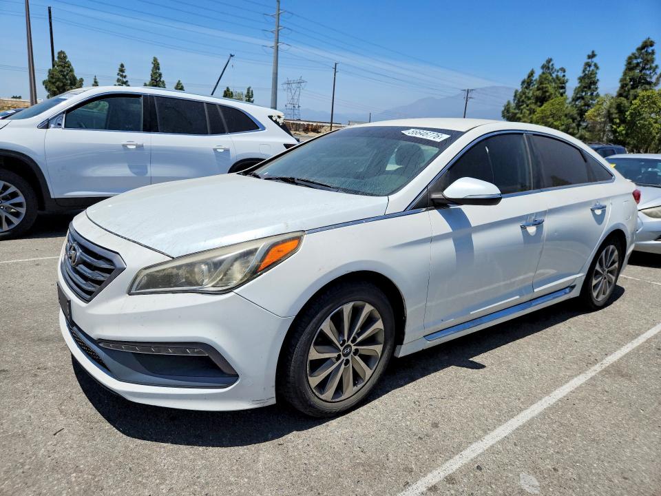56646776 :رقم المزاد ، 5NPE34AF4FH172745 vin ، 2015 Hyundai Sonata مزاد بيع