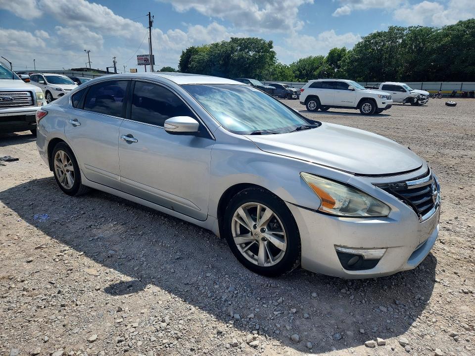 59012336 :رقم المزاد ، 1N4AL3AP0FC283022 vin ، 2015 Nissan Altima مزاد بيع