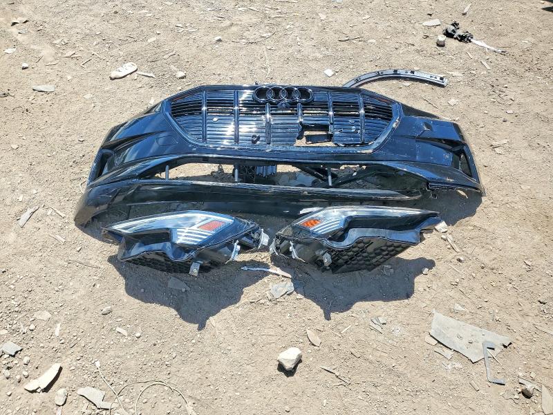55418576 :رقم المزاد ، WA1LAAGE6NB009910 vin ، 2022 Audi E-tron مزاد بيع