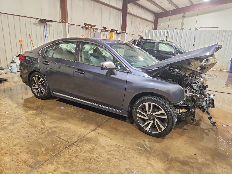 58556466 :رقم المزاد ، 4S3BNAS64H3048340 vin ، 2017 Subaru Legacy مزاد بيع