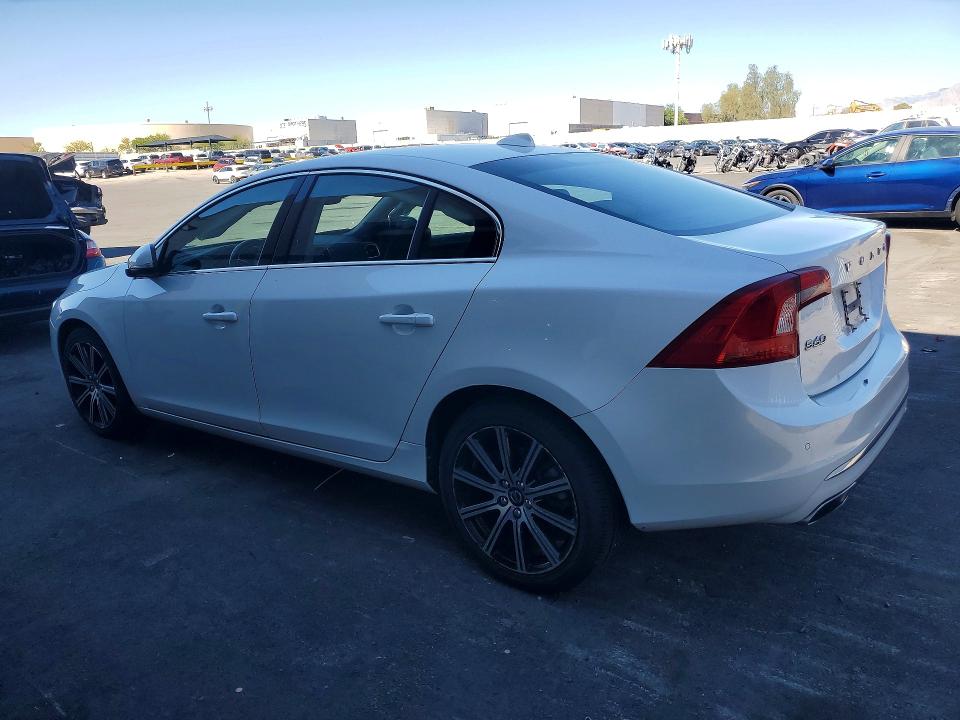 2018 Volvo S60 მანქანა იყიდება აუქციონზე, vin: LYV402TK3JB167841, აუქციონის ნომერი: 85991305