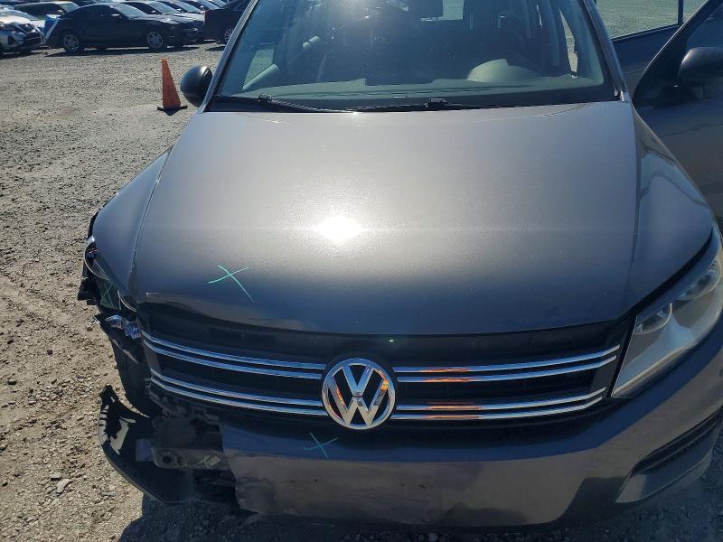 55432746 :رقم المزاد ، WVGBV7AX4GW520798 vin ، 2016 Volkswagen Tiguan مزاد بيع
