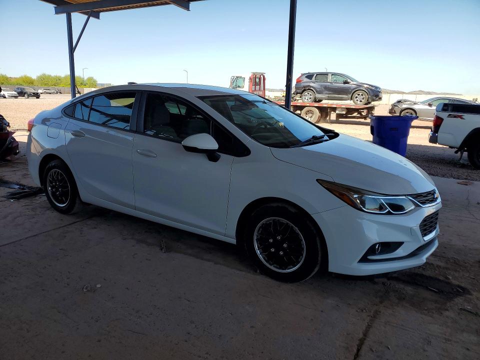 Aukcja sprzedaży 2018 Chevrolet Cruze, vin: 1G1BC5SM2J7240911, numer aukcji: 55976266