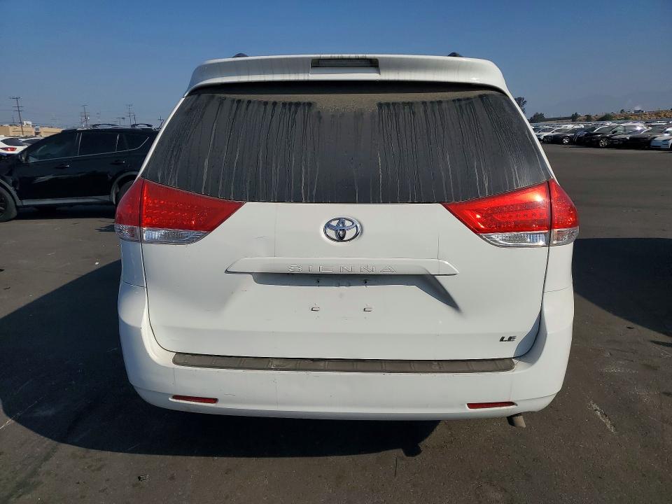 Продаж на аукціоні авто 2013 Toyota Sienna, vin: 5TDKK3DC3DS386599, номер лоту: 55104386