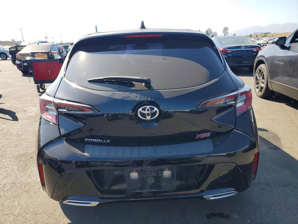 Продажа на аукционе авто 2019 Toyota Corolla Hatchback, vin: JTNK4RBE3K3015325, номер лота: 57692516