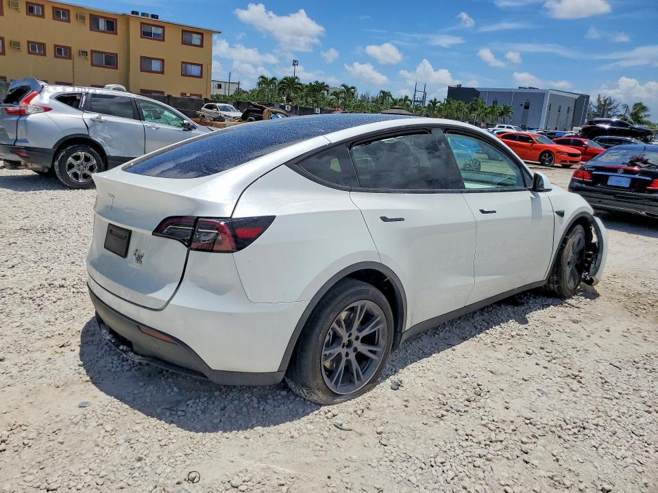 58266356 :رقم المزاد ، 7SAYGDEDXSF267929 vin ، 2025 Tesla Model Y مزاد بيع