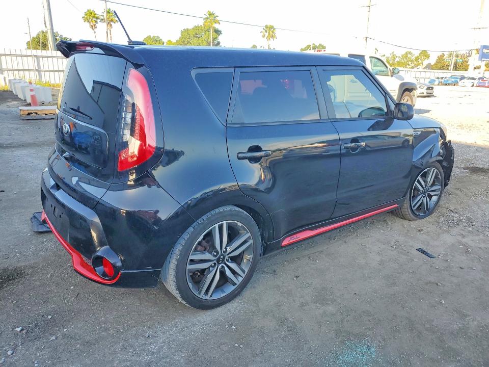 2015 Kia Soul მანქანა იყიდება აუქციონზე, vin: KNDJP3A55F7156420, აუქციონის ნომერი: 58919996