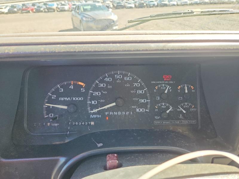 Продажа на аукционе авто 1995 Chevrolet Suburban, vin: 1GNGK26N7SJ307435, номер лота: 57884926