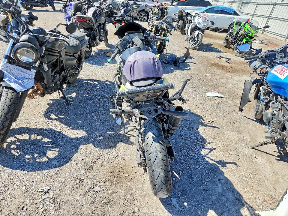 52456866 :رقم المزاد ، JKAEXKG18JDA03621 vin ، 2018 Kawasaki Ex400 مزاد بيع