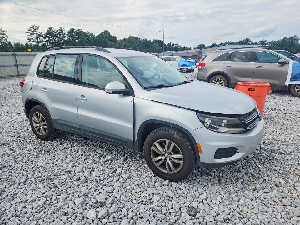 58817616 :رقم المزاد ، WVGAV7AX5GK000113 vin ، 2016 Volkswagen Tiguan مزاد بيع