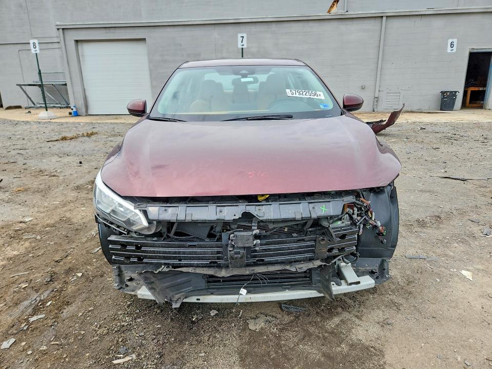 57922556 :رقم المزاد ، 3N1AB8CV0NY275548 vin ، 2022 Nissan Sentra مزاد بيع