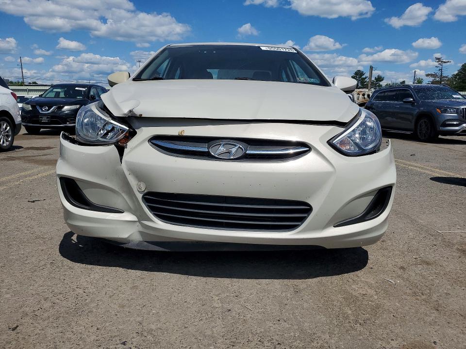 Продажа на аукционе авто 2015 Hyundai Accent, vin: KMHCT4AE3FU927433, номер лота: 55501226