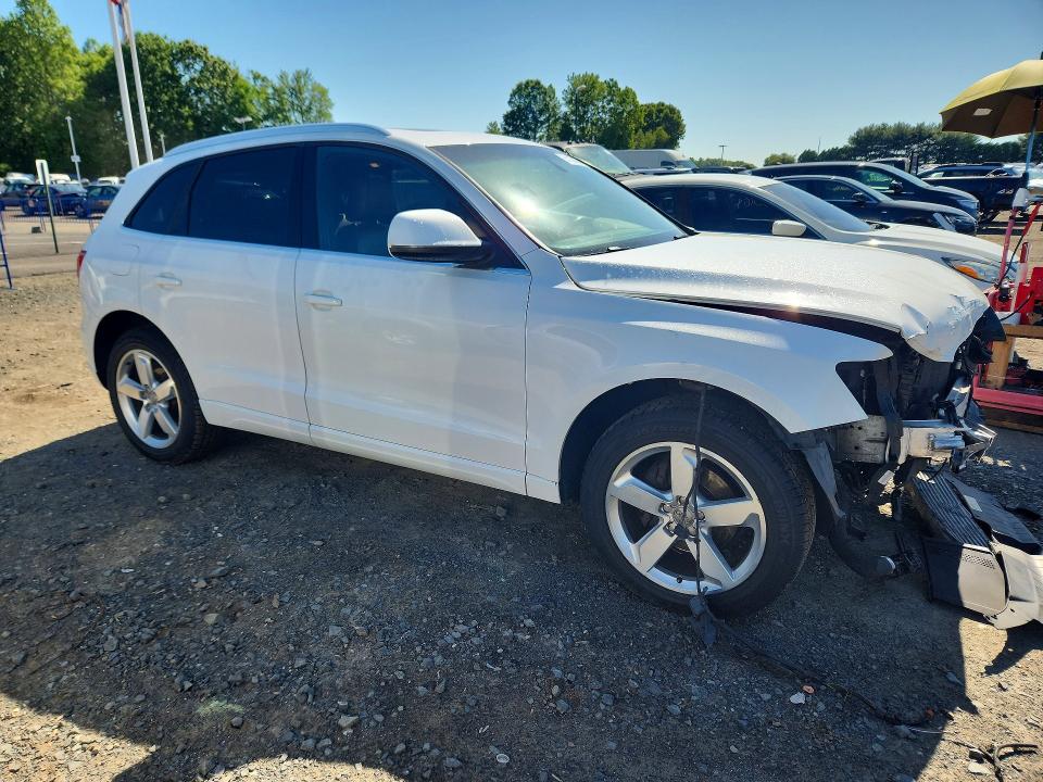 55135976 :رقم المزاد ، WA1LFAFP7CA015125 vin ، 2012 Audi Q5 مزاد بيع