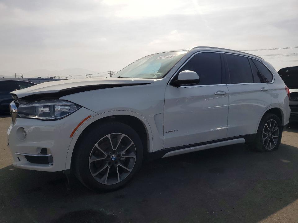 55221346 :رقم المزاد ، 5UXKR2C51J0X07724 vin ، 2018 Bmw X5 مزاد بيع