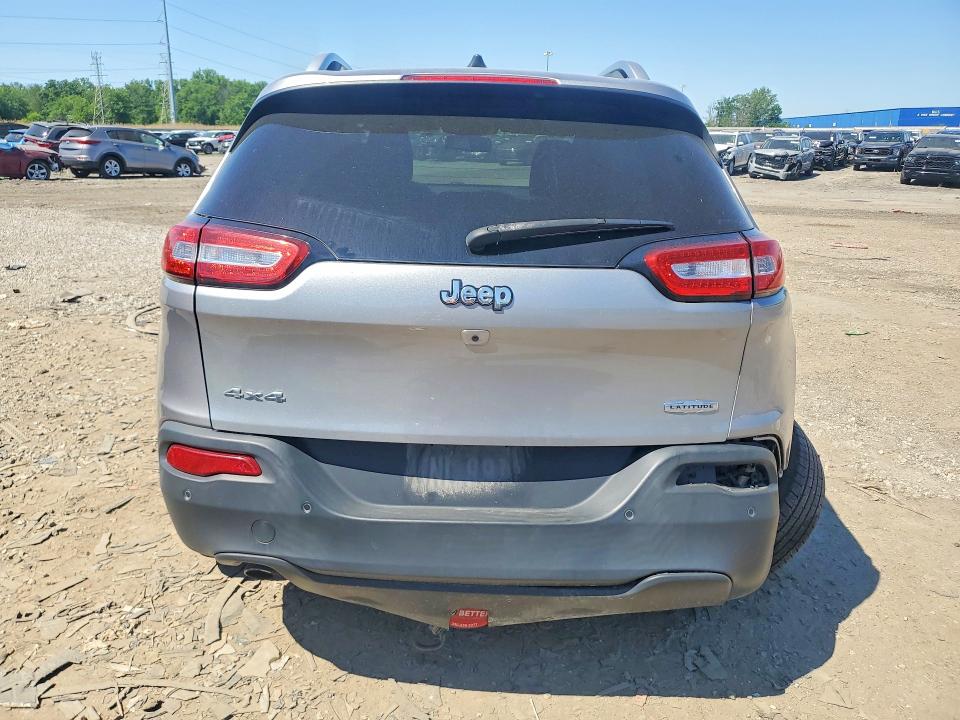 55302666 :رقم المزاد ، 1C4PJMCB7GW310895 vin ، 2016 Jeep Cherokee مزاد بيع