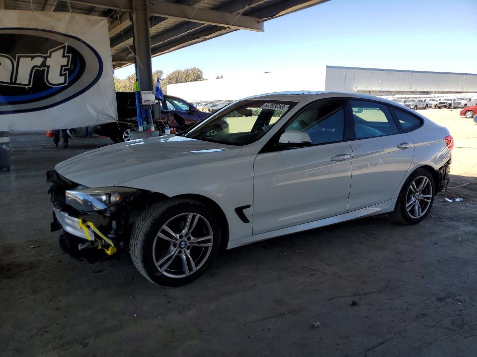 55905256 :رقم المزاد ، WBA8Z5C5XFGS36987 vin ، 2015 Bmw 328 مزاد بيع