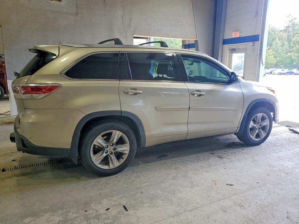 Продажа на аукционе авто 2015 Toyota Highlander, vin: 5TDDKRFHXFS079759, номер лота: 57381796