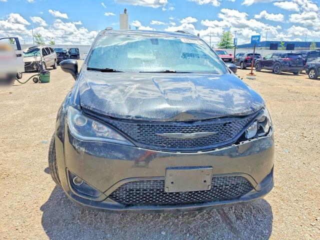 Продаж на аукціоні авто 2019 Chrysler Pacifica, vin: 2C4RC1EGXKR616887, номер лоту: 57019736
