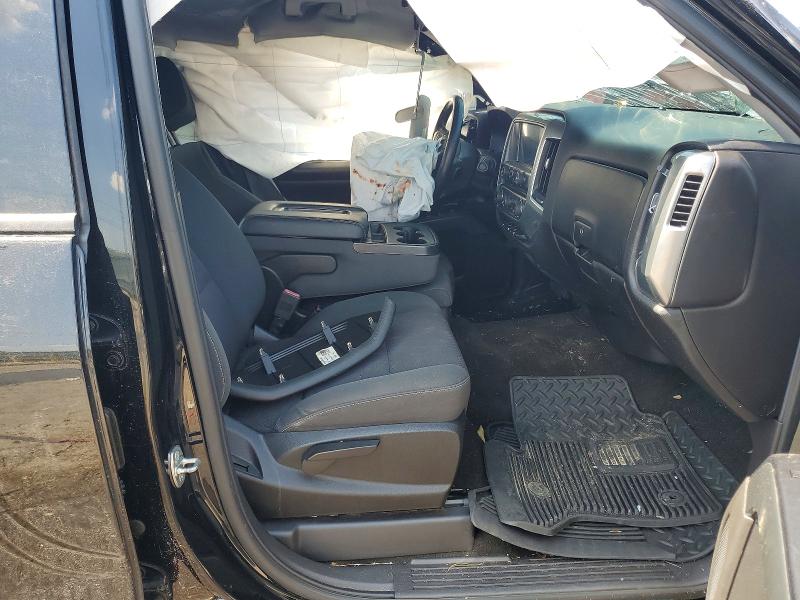 Продажа на аукционе авто 2018 Chevrolet Silverado, vin: 3GCUKREC2JG390910, номер лота: 58579446