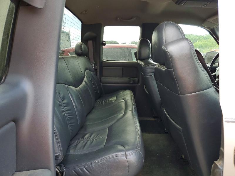 Продажа на аукционе авто 2000 Chevrolet Silverado, vin: 1GCGK29U2YZ170801, номер лота: 57301806