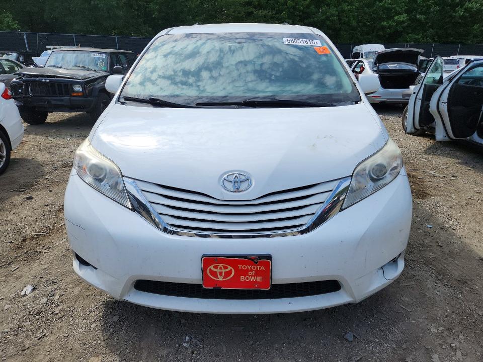 Aukcja sprzedaży 2017 Toyota Sienna, vin: 5TDKZ3DC1HS867971, numer aukcji: 56851616