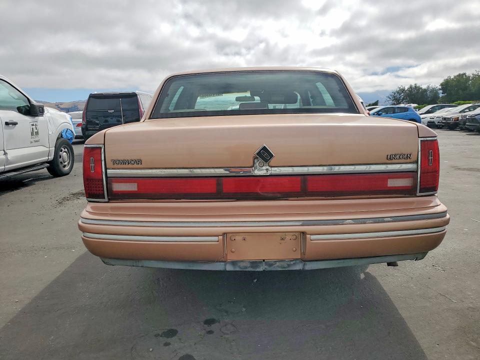 57412866 :رقم المزاد ، 1LNLM81W5RY693239 vin ، 1994 Lincoln Town Car مزاد بيع