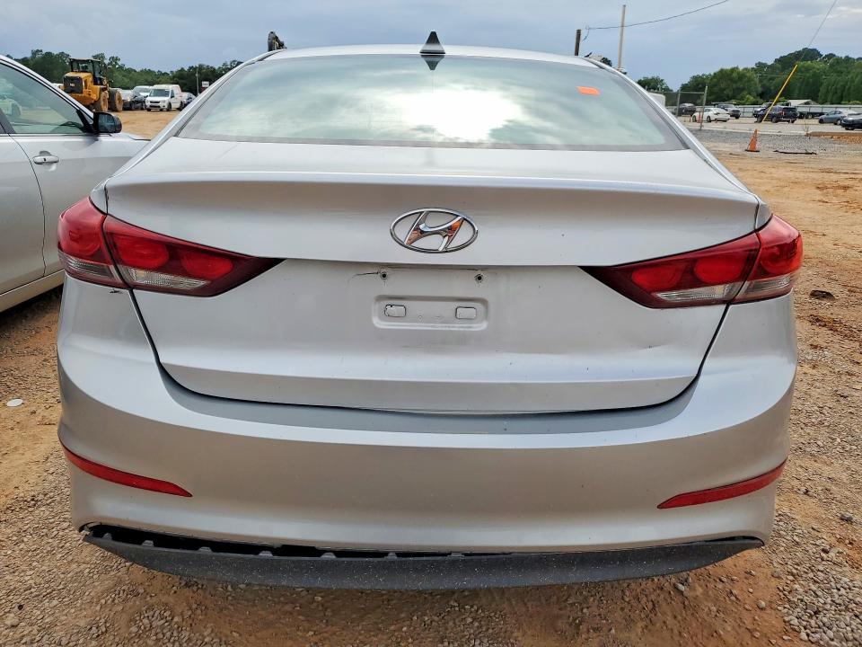 57315166 :رقم المزاد ، 5NPD74LF0HH151388 vin ، 2017 Hyundai Elantra مزاد بيع