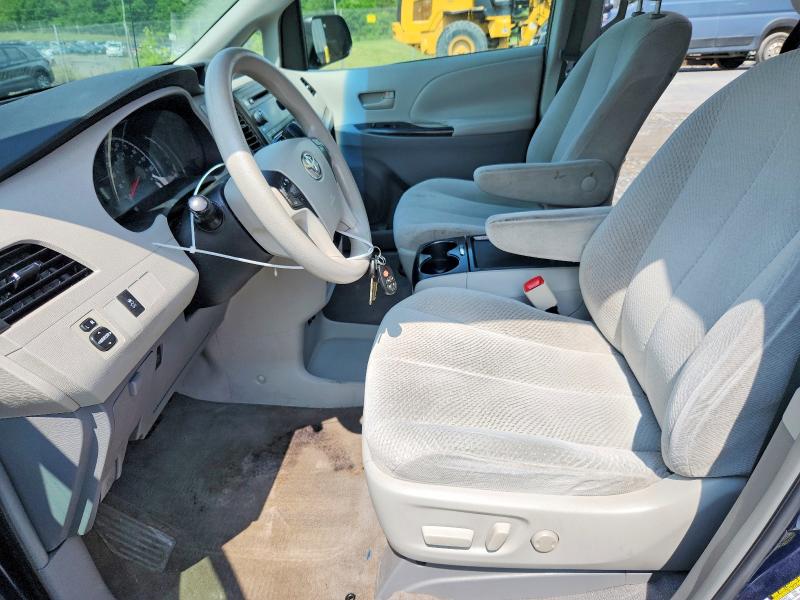 2011 Toyota Sienna მანქანა იყიდება აუქციონზე, vin: 5TDKK3DC4BS054295, აუქციონის ნომერი: 56681496