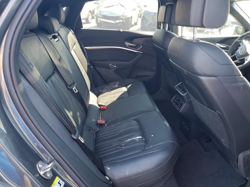 Продаж на аукціоні авто 2024 Audi Sq8 E-tron, vin: WA1DCBGE2RB042199, номер лоту: 57696926