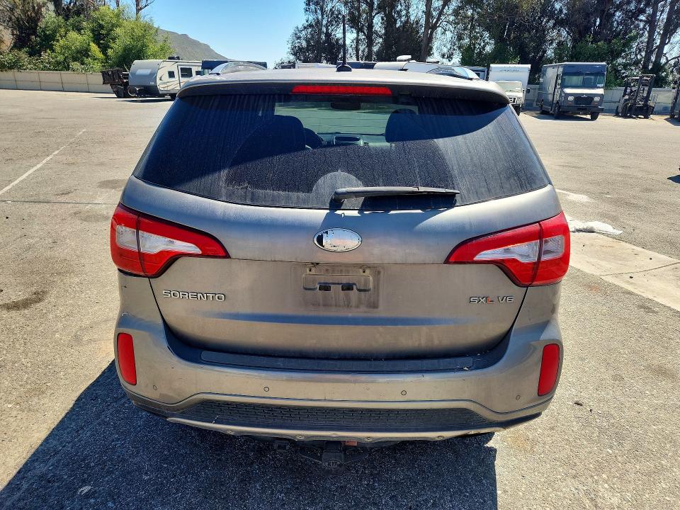 Продажа на аукционе авто 2015 Kia Sorento, vin: 5XYKW4A73FG580907, номер лота: 56708396