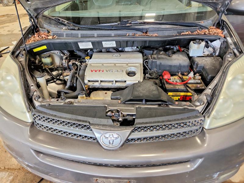 2004 Toyota Sienna მანქანა იყიდება აუქციონზე, vin: 5TDZA22C04S070561, აუქციონის ნომერი: 57249066