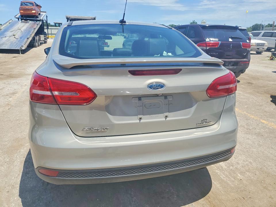2015 Ford Focus მანქანა იყიდება აუქციონზე, vin: 1FADP3F24FL255545, აუქციონის ნომერი: 57161836