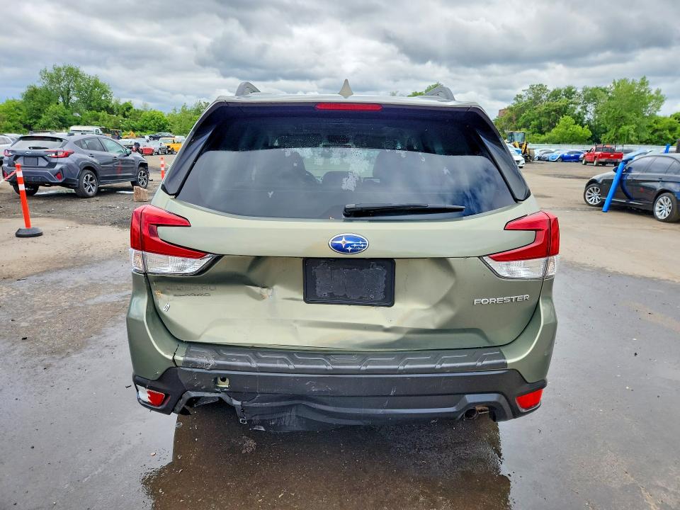 55052246 :رقم المزاد ، JF2SKAJCXMH576320 vin ، 2021 Subaru Forester مزاد بيع