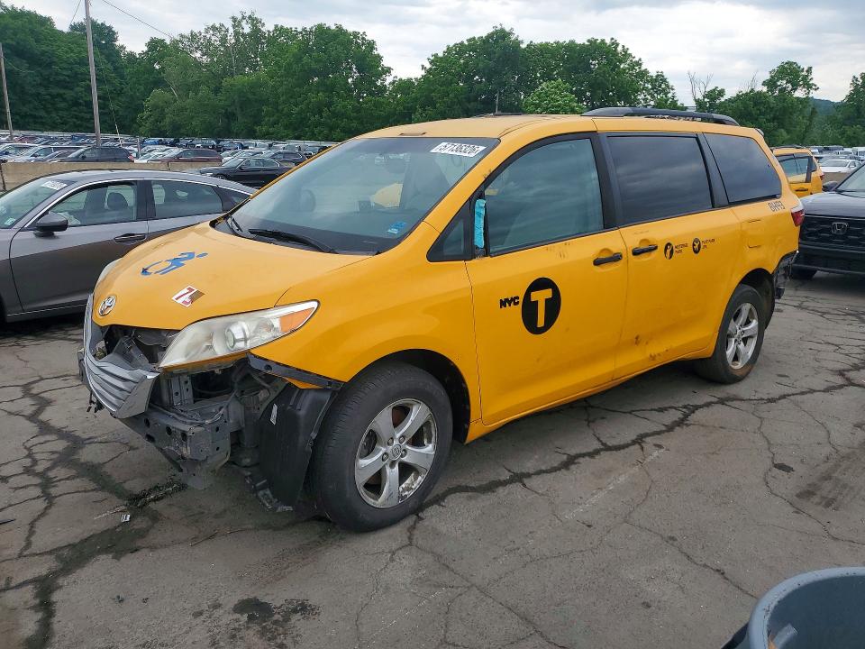 2016 Toyota Sienna მანქანა იყიდება აუქციონზე, vin: 5TDKK3DC4GS763462, აუქციონის ნომერი: 57136326