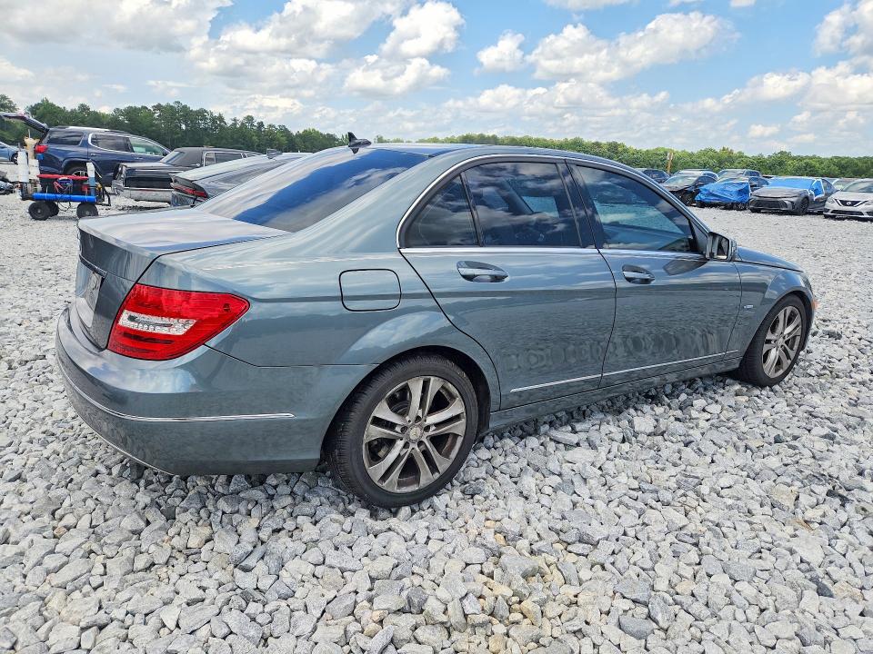 2012 Mercedes-benz C მანქანა იყიდება აუქციონზე, vin: WDDGF4HBXCR212162, აუქციონის ნომერი: 58231016