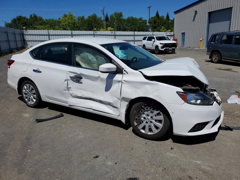 Продажа на аукционе авто 2018 Nissan Sentra, vin: 3N1AB7AP9JY338252, номер лота: 55465346