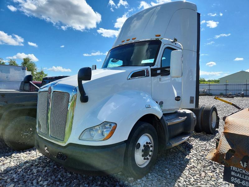 Продаж на аукціоні авто 2016 Kenworth T680, vin: 1XKYA48X8GJ496439, номер лоту: 57909376