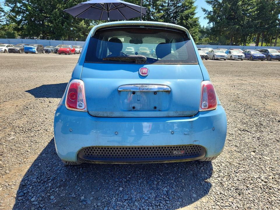2015 Fiat 500 მანქანა იყიდება აუქციონზე, vin: 3C3CFFGE5FT732852, აუქციონის ნომერი: 58361536