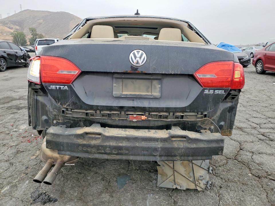57633426 :رقم المزاد ، 3VWLP7AJ3CM131608 vin ، 2012 Volkswagen Jetta مزاد بيع