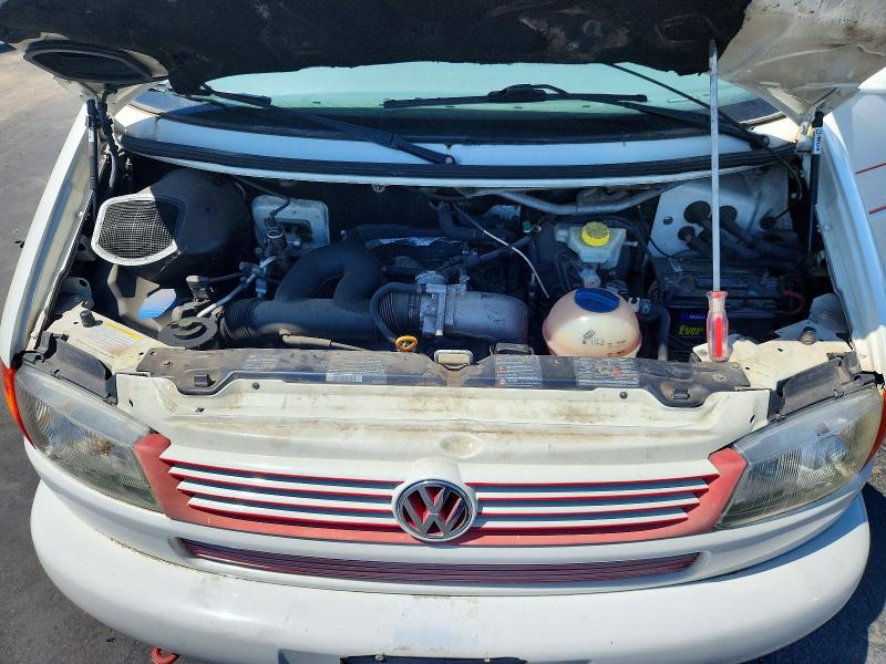 57187786 :رقم المزاد ، WV2KB47082H066379 vin ، 2002 Volkswagen Eurovan مزاد بيع